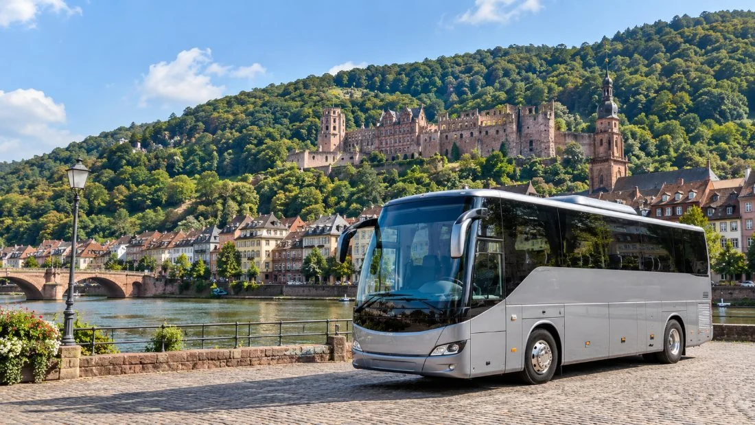 Autobús turístico y visita al castillo